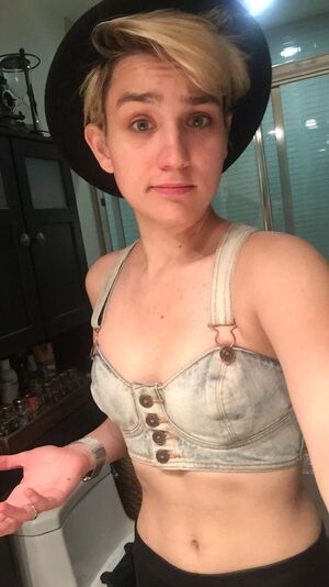 Bex Taylor Klaus